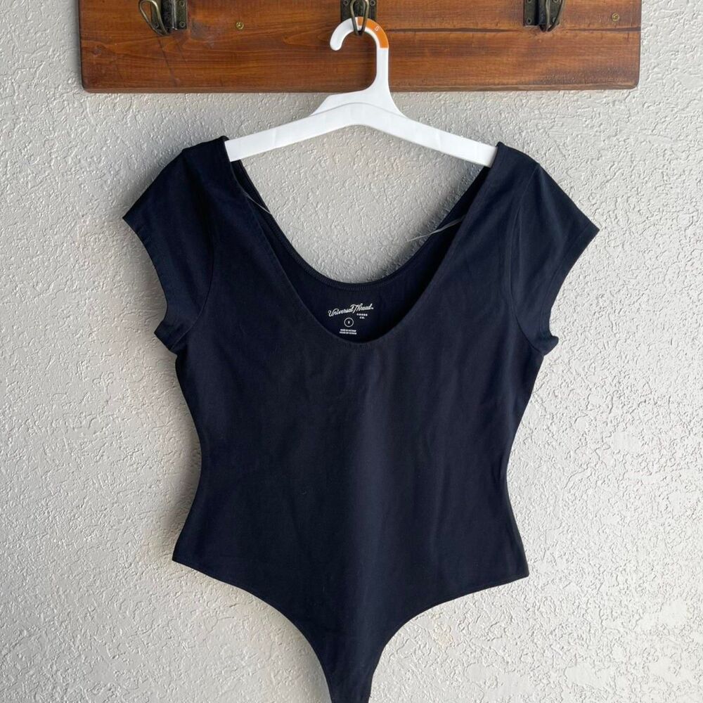 Universal Thread Black Voop Bodysuit Women's Small, Short Sleeve Stretch - Picture 2 of 5